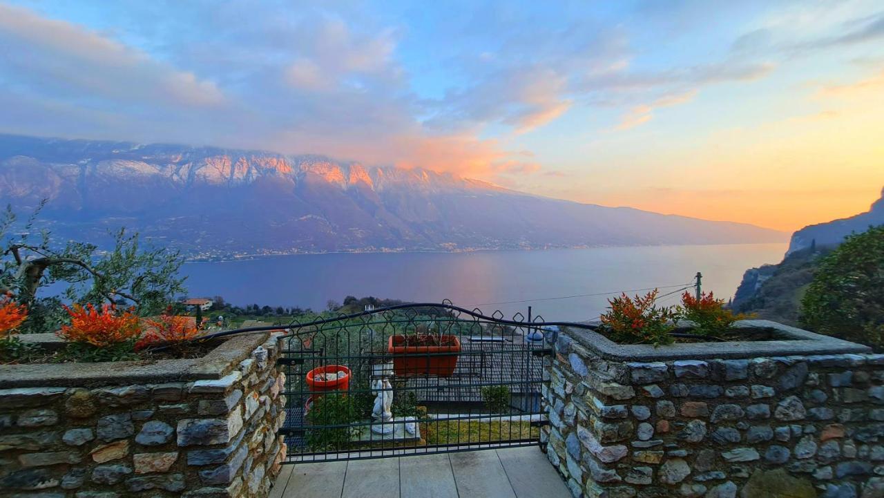 Casa Elka Residence Lake View And Pool By Garda Domus Mea Pieve  Exterior foto