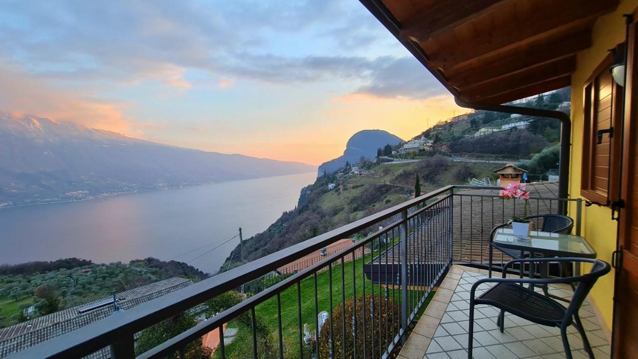 Casa Elka Residence Lake View And Pool By Garda Domus Mea Pieve  Exterior foto