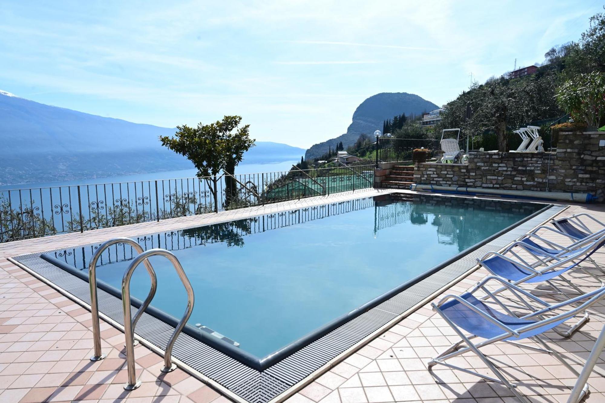 Casa Elka Residence Lake View And Pool By Garda Domus Mea Pieve  Exterior foto