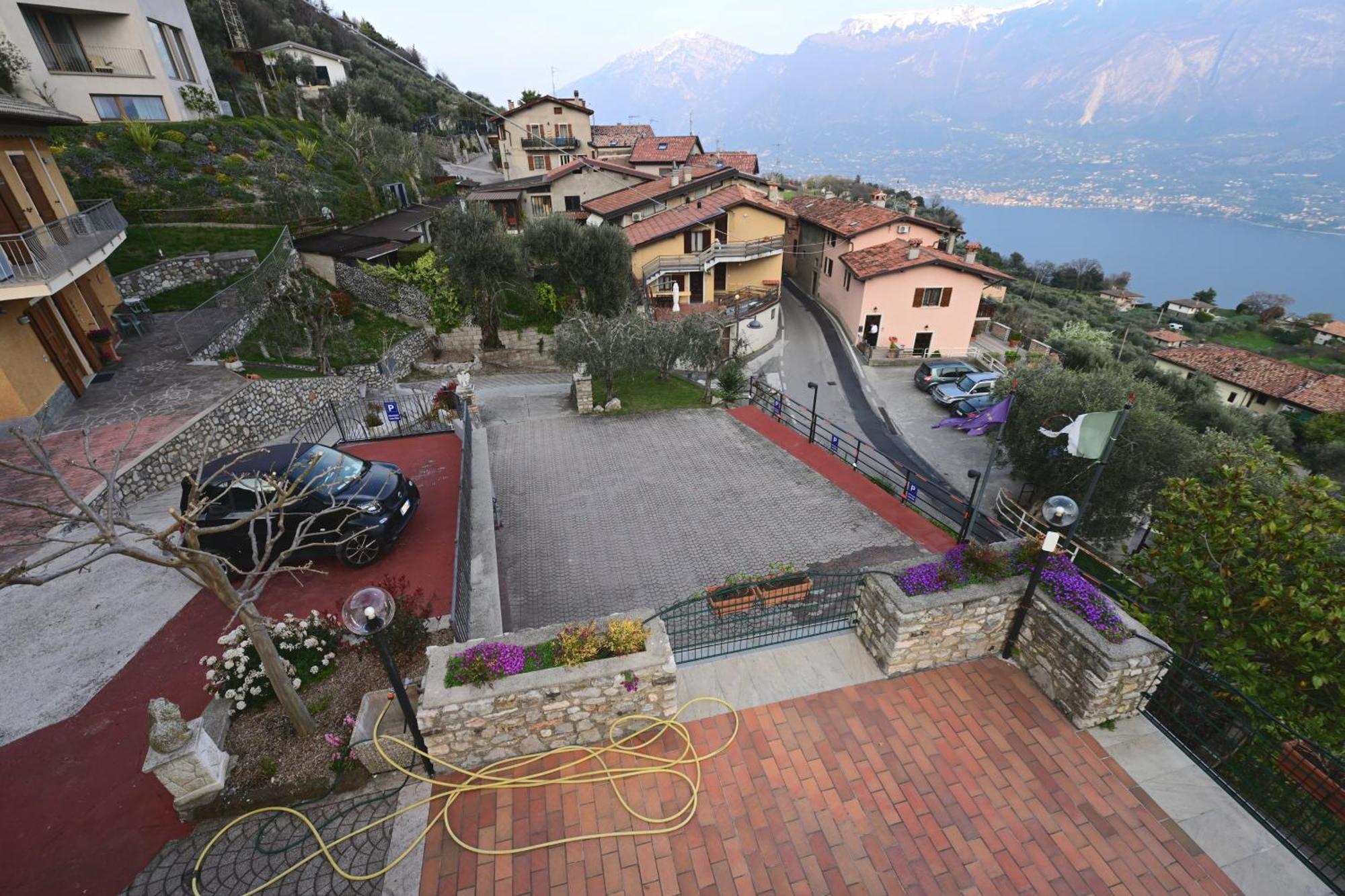 Casa Elka Residence Lake View And Pool By Garda Domus Mea Pieve  Exterior foto